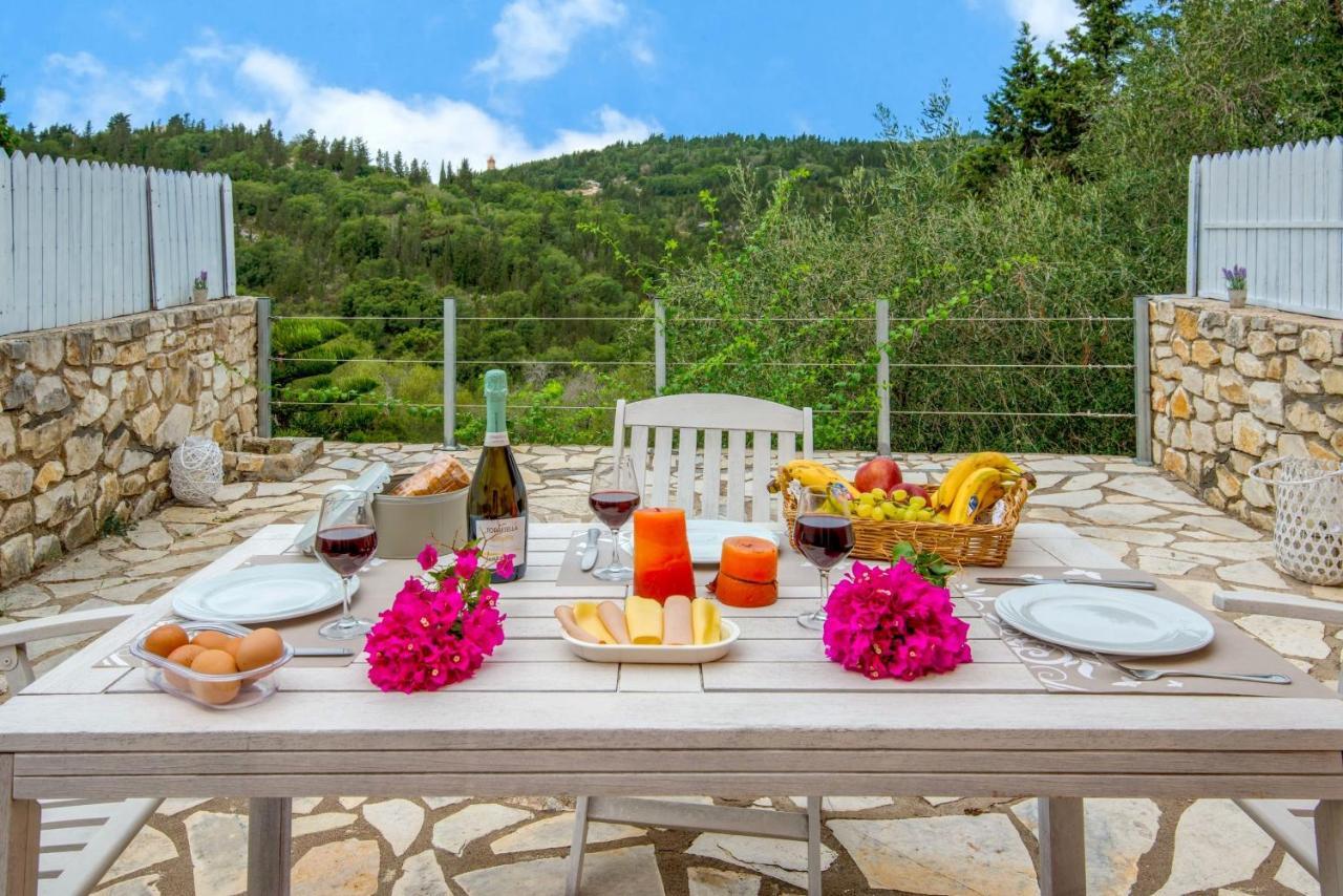 Bask In The Beauty Of Paxoi - Kirki'S Summer Retreats With Private Jacuzzis Ieromonachos Exterior foto