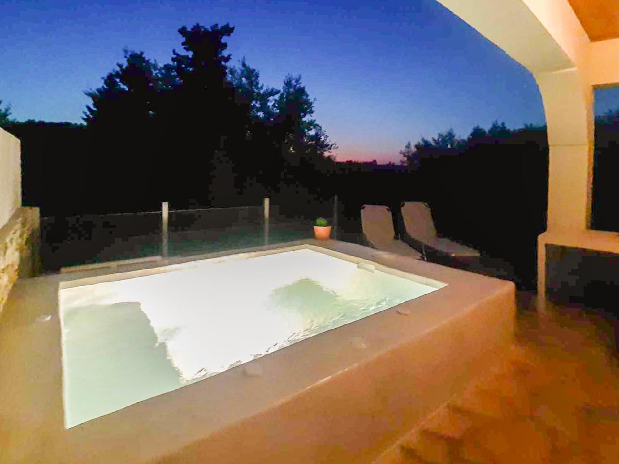 Bask In The Beauty Of Paxoi - Kirki'S Summer Retreats With Private Jacuzzis Ieromonachos Exterior foto